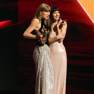 Warum Dakota Johnson zu Taylor Swifts engstem Kreis gehört