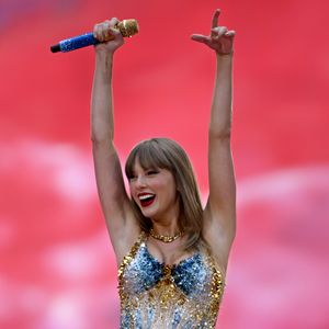 Mit Travis auf der Bühne: Taylor Swift schwärmt von Show!