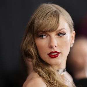 Hat Taylor Swifts Vater Scott einen Paparazzo angegriffen?