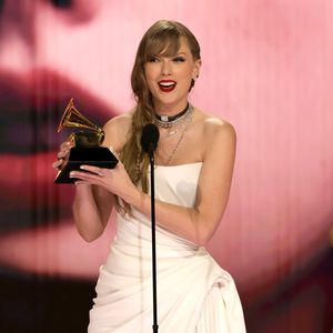 Taylor Swift bricht mit Album "Midnights" Grammy-Rekord!