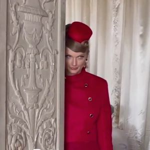 Teuflisches Grinsen: Taylor Swift crasht in Video Hochzeit