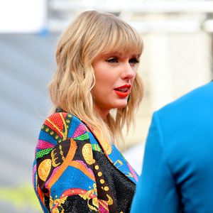 Taylor Swift nach OP gefilmt: Nervenkollaps wegen Banane!