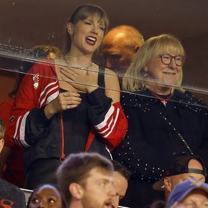 Taylor datet ihren Sohn: So findet Mama Kelce neuen Ruhm