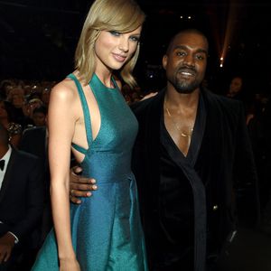 Feuert Taylor Swift mit Songtitel-Änderung gegen Kanye West?