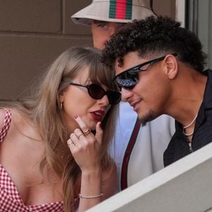 Patrick Mahomes hört neues Taylor-Album beim Chiefs-Training