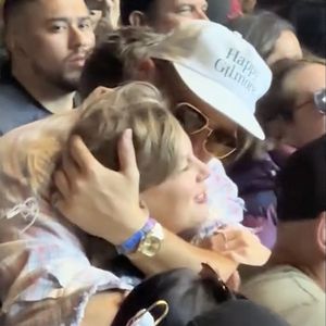 Lippenleserin verrät, was Taylor Swift beim Coachella sagte!