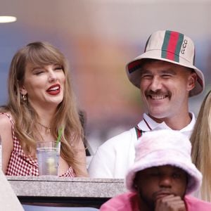 Taylor Swifts spektakuläres Geburtstagsgeschenk für Travis