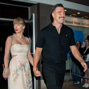 Süßer Moment: Travis Kelce feiert mit Taylor zu ihrem Song