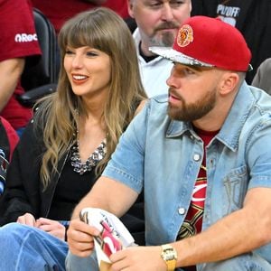 Taylor Swift überrascht mit Mode von Fast-Fashion-Kette
