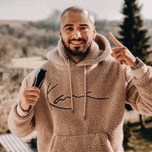 "Temptation Island"-Davide rasiert sich eine Glatze!