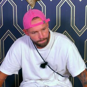 Alles zu viel? "Temptation Island"-Jakub bricht zusammen
