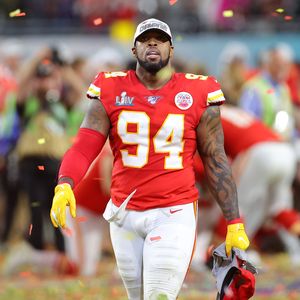 Terrell Suggs bekennt sich schuldig in Starbucks-Vorfall