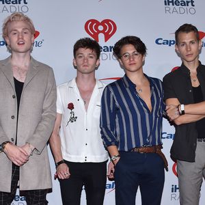 Nach Bühnen-Sturz: Das sagt "The Vamps"-Connor