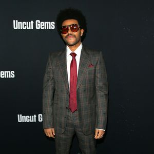 Richtig elegant: The Weeknd rockt im Retro-Look Filmpremiere