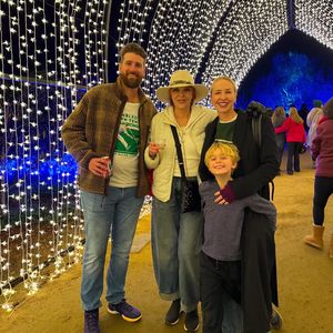 Thea Gottschalk feiert Weihnachten mit Sohn Roman in den USA