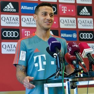 Profi-Fußballer Thiago Alcántara ist wieder Papa geworden!