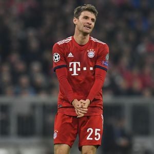 Thomas Müller entschuldigt sich bei Gegner für Karate-Kick