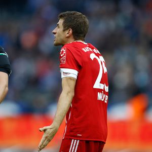 Thomas Müller überrascht alle: "Bin frisch Papa geworden!"