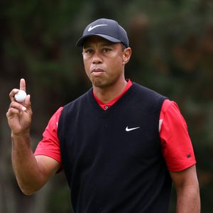 Nach Horror-Unfall: Golf-Star Tiger Woods trainiert wieder