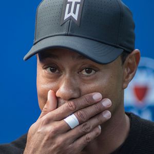 Horror-Unfall: Tiger Woods kann drei Monate nicht laufen