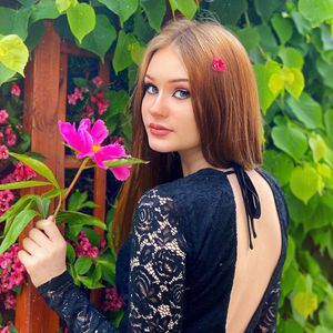 Dank Schwanger-Hype? TikTok-Jasi hat eine Million Follower
