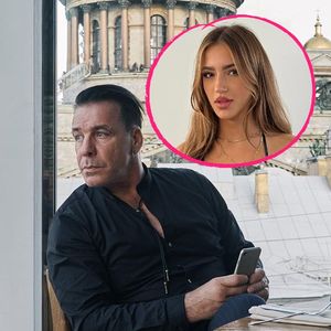 Verliebt? Till Lindemann Hand in Hand mit einer Unbekannten