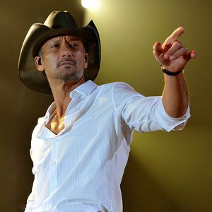 Kaum wiederzuerkennen: Ist das Country-Sänger Tim McGraw?
