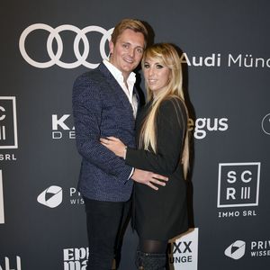 Annemarie Eilfeld und Tim teilen sich die Arbeit mit Baby
