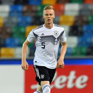 Heißer Gastauftritt: Kommt dieser Fußballer etwa zu GZSZ?