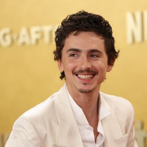Nicht Kylie: Timothée Chalamet bringt Mama zu Actor Awards