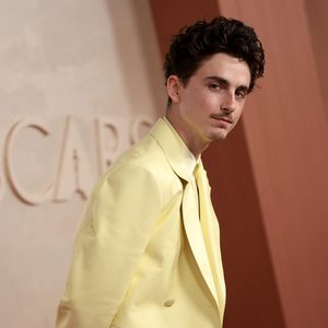 Fans spekulieren: Trägt Timothée Chalamet jetzt eine Glatze?