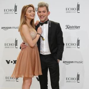 1. Paar-Auftritt? Daniele mit heißer Lady bei den VideoDays