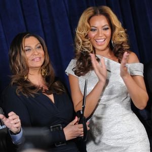 Tina Knowles erinnert an frühere Fehlgeburt von Beyoncé