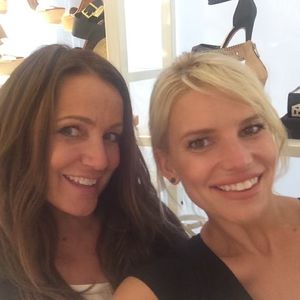 "Das ist deine Mum?": Jessica Simpson posiert mit Mama Tina