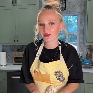 TikTok-Köchin verliert einen Zwilling nach Plazenta-Ablösung