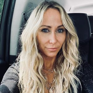 Nach Liebes-Aus: Tish Cyrus erstmals ohne Ehering unterwegs