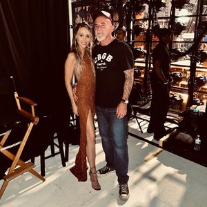 Tish Cyrus feiert Jahreswechsel mit ihrem neuen Liebsten!