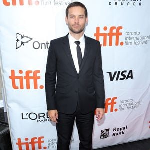 Neue Bilder: Mit dieser Dame ist Tobey Maguire im Urlaub!