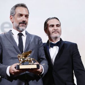 "Joker" auf Oscar-Kurs? Er sahnt ersten Film-Preis ab!