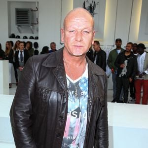 13 Jahre Freunde angepumpt: So geht's Ex-AWZ-Star Tom heute!