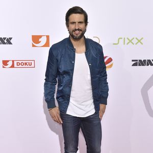 Darum könnte das "The Masked Singer"-Faultier Tom Beck sein