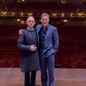 Tom Felton von "Harry Potter"-Vater Jason Isaacs unterstützt