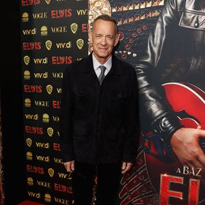 Hände zittern unkontrolliert: Fans sorgen sich um Tom Hanks