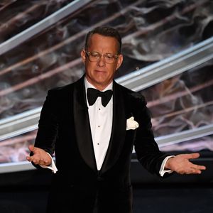 Schwester verrät: Tom Hanks geht es "nicht gut, aber okay"