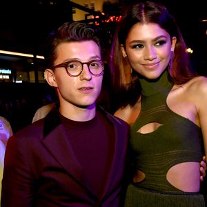 Paar-Indiz? Tom Holland und Zendaya schmusen bei Hochzeit