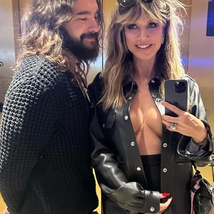 Hot in Leder: Heidi Klum verzückt oben ohne im Fahrstuhl!