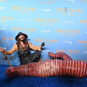 Wie konnte Heidi Klum im epischen Wurmkostüm aufs Klo gehen?