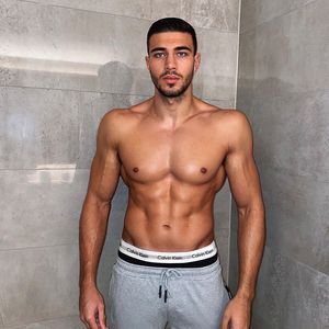 Hottie-Alarm: Molly-Mae Hagues Partner Tommy ist in Topform!