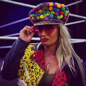 Pride Month: WWE-Star Toni Storm outet sich als bisexuell