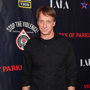 Autsch! Tony Hawk postet Bilder von gebrochenen Fingern